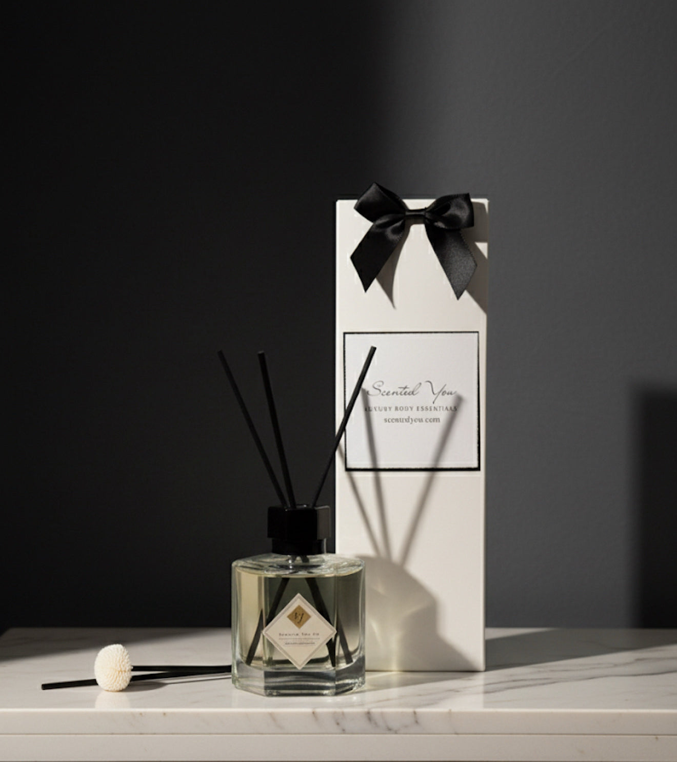 Carmina Luxe- Luxury Reed Diffuser